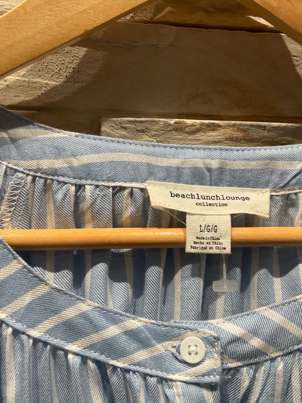 BeachLunchLounge Women’s Button Down Blouse, White/Blue Stripes, Size L - Picture 5 of 6